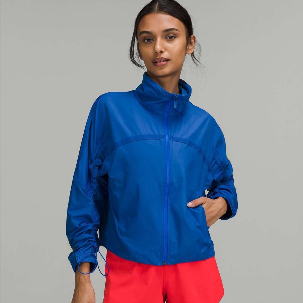 Lululemon Lightweight Cropped Track Jacket - size 8, blue